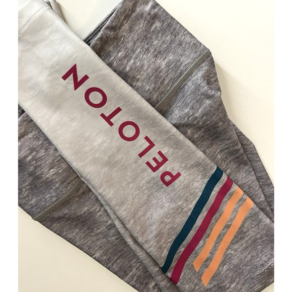 Peloton Gray Sparkle Metallic Roller Rink High Rise Leggings Size Small - Picture 8 of 9